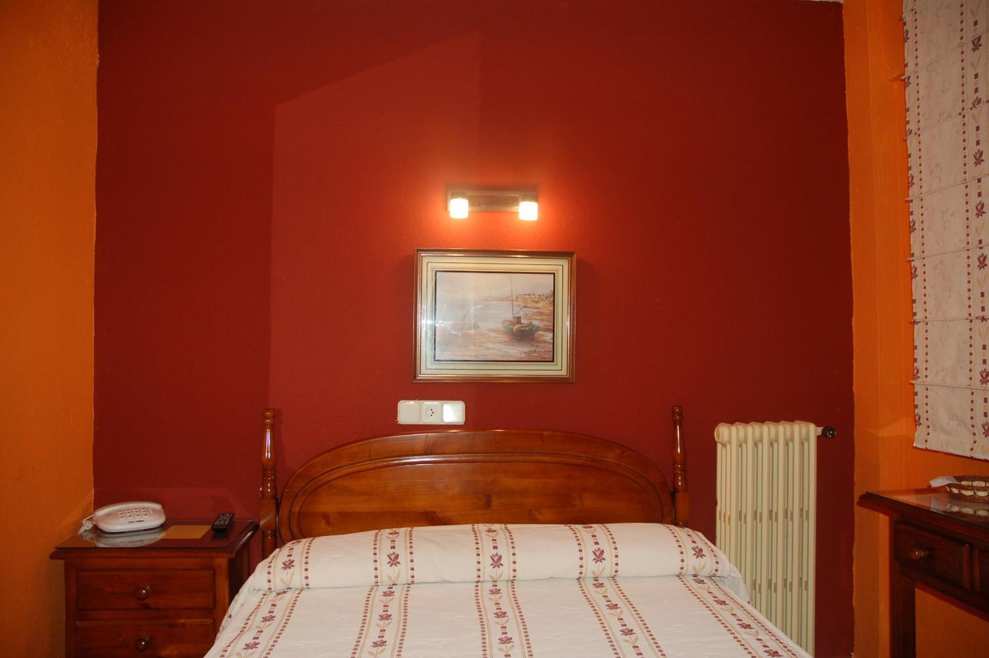 Hostal Residencia Castilla Cuenca  Exteriör bild