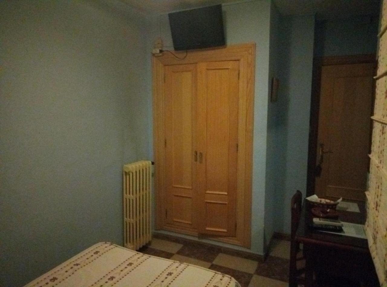 Hostal Residencia Castilla Cuenca  Exteriör bild